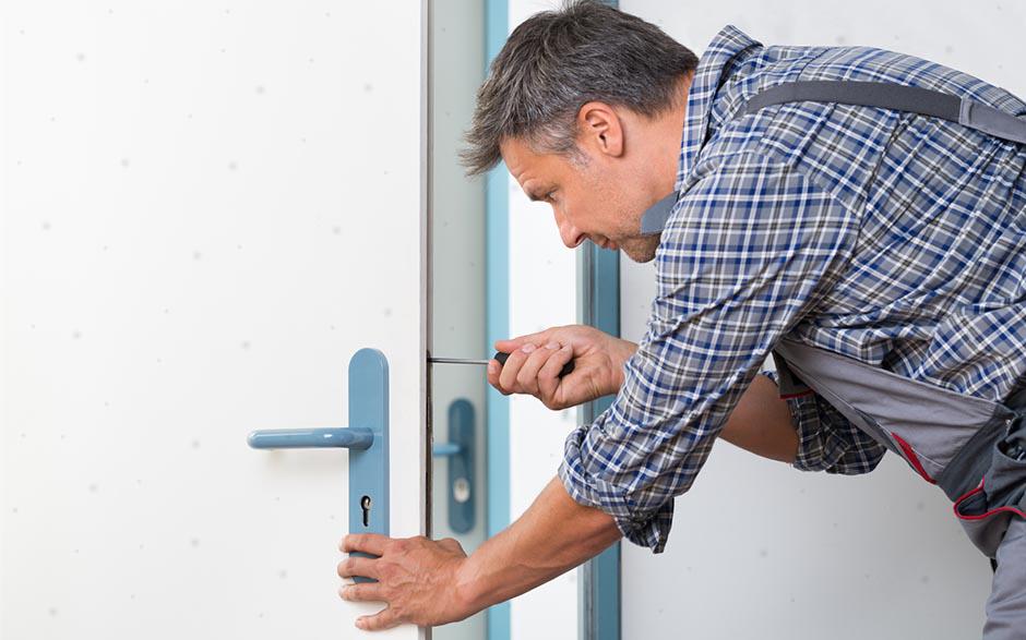 changer serrure de porte Limours